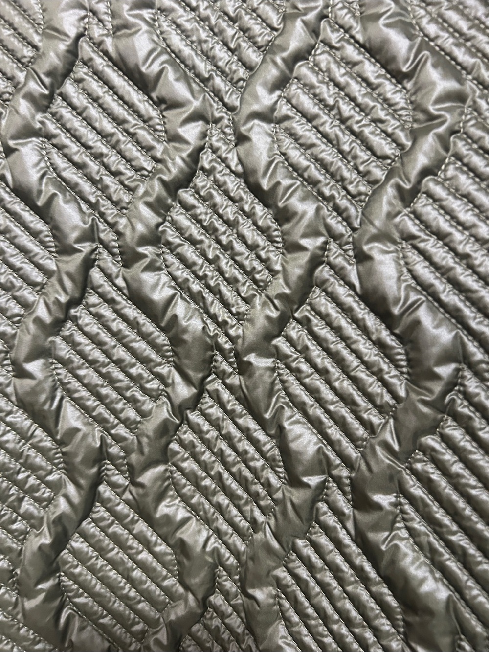 Moncler Libellule Geometric Quilted Short Down Jacket - Picture 8 of 8